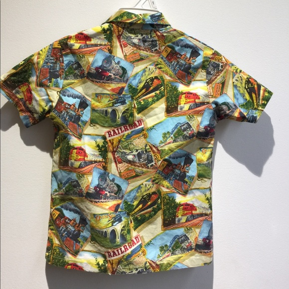 Lake Matley train shirt with khaki shorts set 3T - Picture 4 of 7